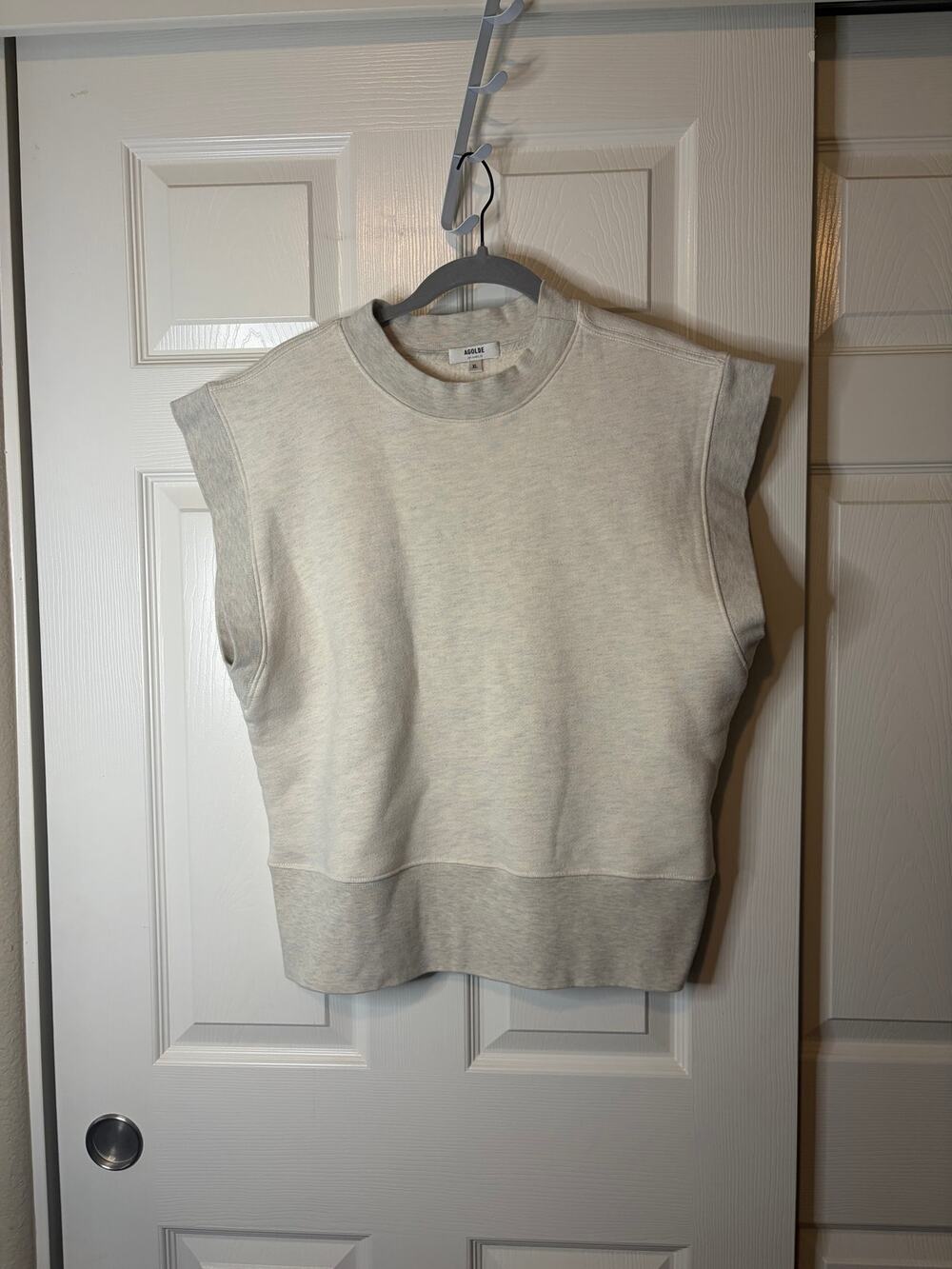 Women’s Agolde Sleeveless Light Gray Crew Sweatshirt xL